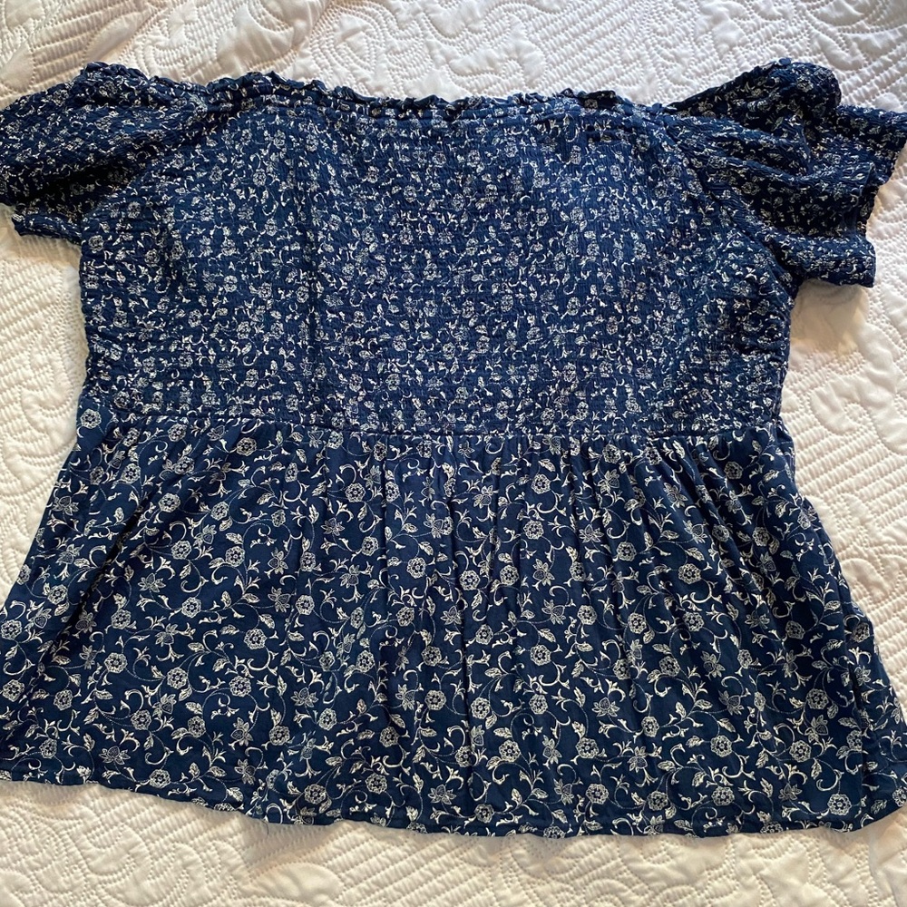Old Navy Off Shoulder Top Size XXL